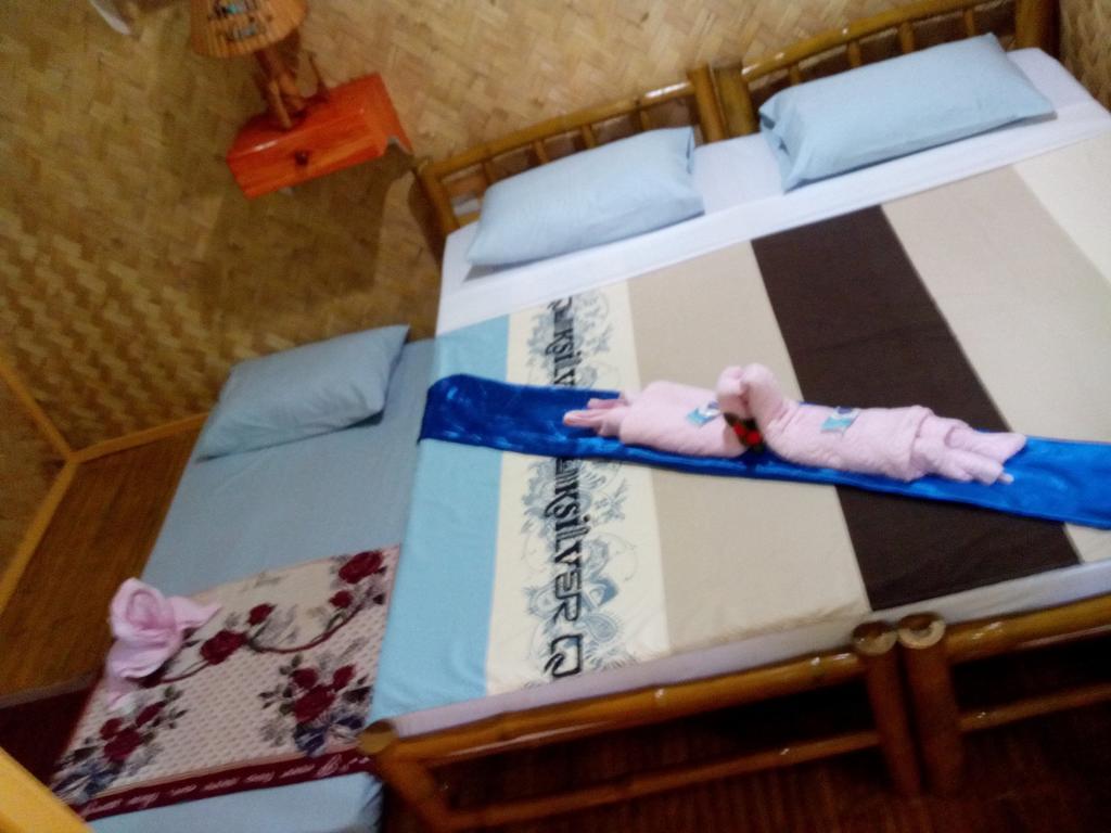אל נידו Chariz Inn חדר תמונה